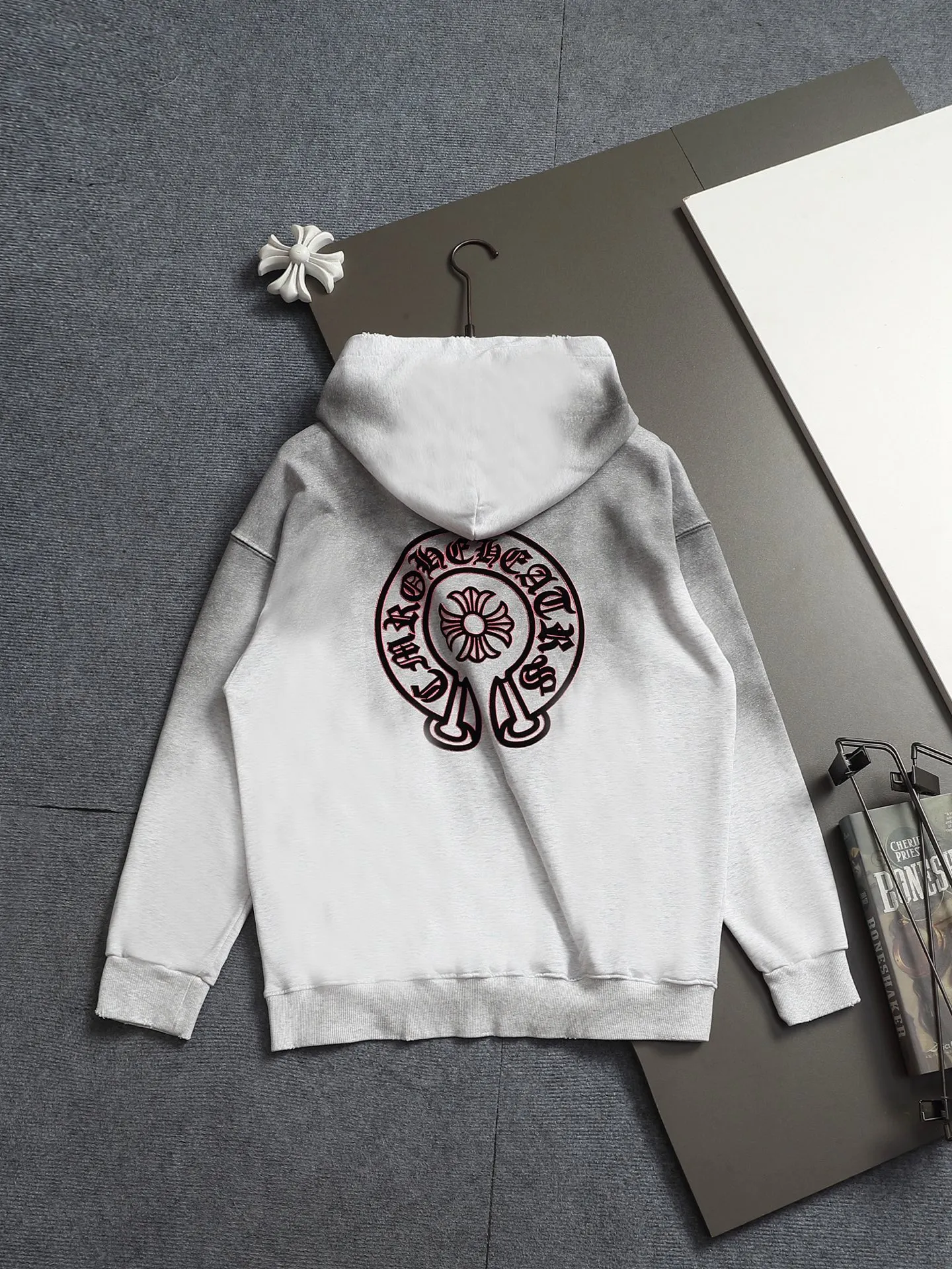 𝗖𝗵𝗿𝗼𝗺𝗲 𝗛𝗲𝗮𝗿𝘁𝘀/ 2026 New Arrival Original 👑 ！ ！ ！ 👍 ✂️Quality , ！ 。 ： ➕100% 。Authentic ➕ ➕3D ➕ ： ！ ！ Authentic ！ Same Style ！ Black Dark Gray Light Gray Size：S-XL